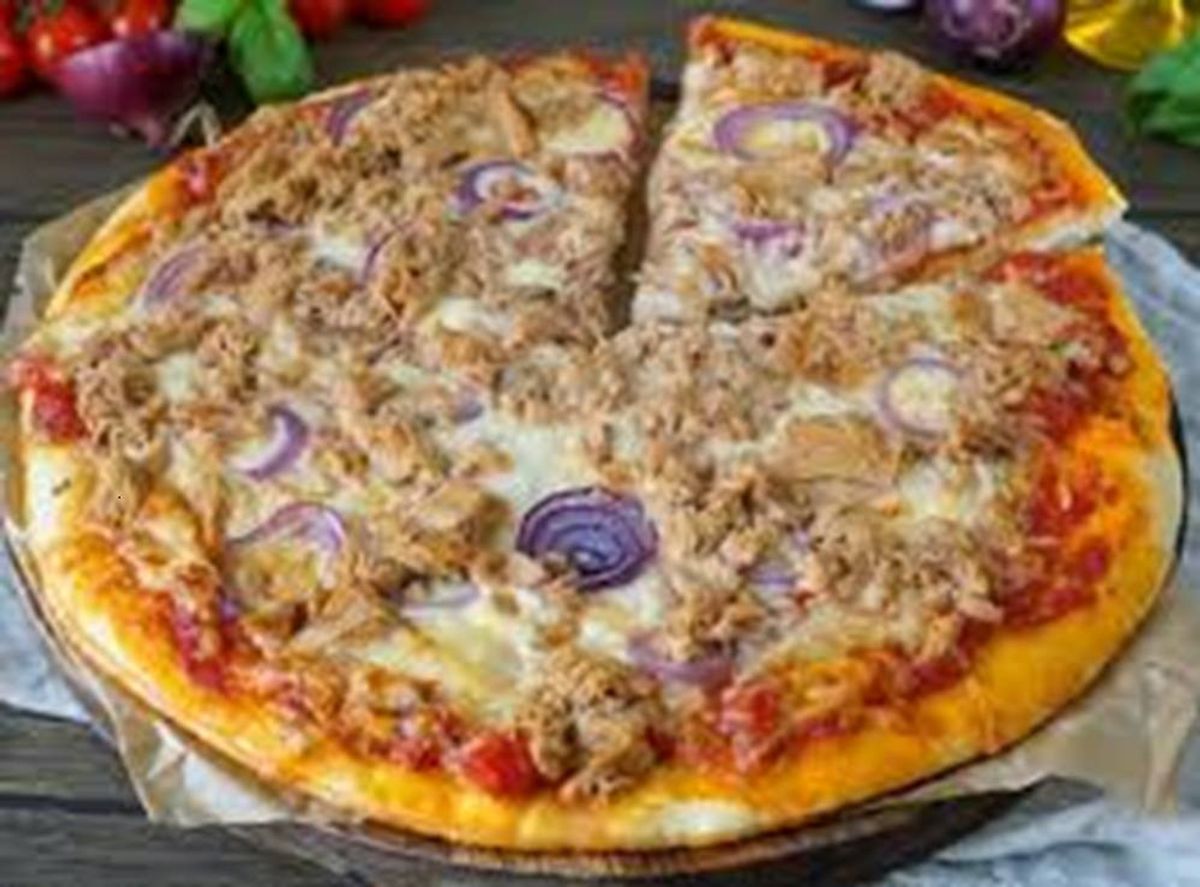 Pizza Tonno